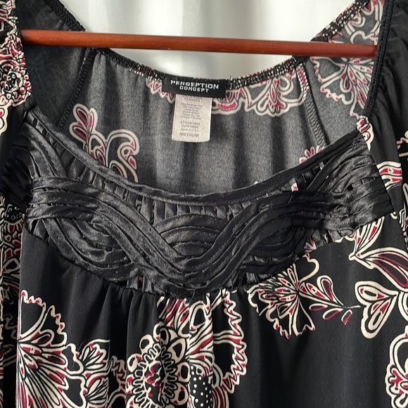 Patterned Blouse with Pretty Design at Neckline - Picture 2 of 5